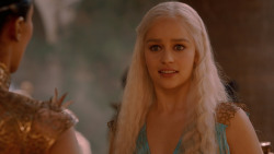 extant_GameOfThrones_2x05-TheGhostOfHarrenhal_3492
