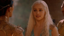 extant_GameOfThrones_2x05-TheGhostOfHarrenhal_3494