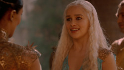 extant_GameOfThrones_2x05-TheGhostOfHarrenhal_3495
