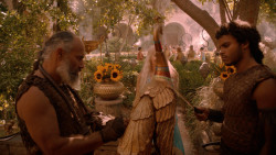 extant_GameOfThrones_2x05-TheGhostOfHarrenhal_3508