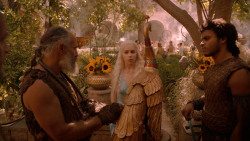 extant_GameOfThrones_2x05-TheGhostOfHarrenhal_3509