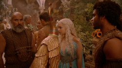 extant_GameOfThrones_2x05-TheGhostOfHarrenhal_3516