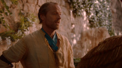 extant_GameOfThrones_2x05-TheGhostOfHarrenhal_3531