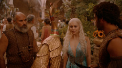 extant_GameOfThrones_2x05-TheGhostOfHarrenhal_3536