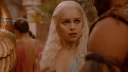 extant_GameOfThrones_2x05-TheGhostOfHarrenhal_3546