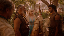 extant_GameOfThrones_2x05-TheGhostOfHarrenhal_3550