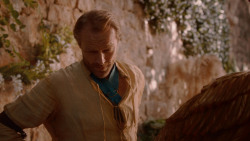 extant_GameOfThrones_2x05-TheGhostOfHarrenhal_3553