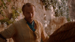 extant_GameOfThrones_2x05-TheGhostOfHarrenhal_3555