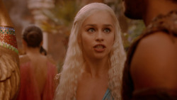 extant_GameOfThrones_2x05-TheGhostOfHarrenhal_3565