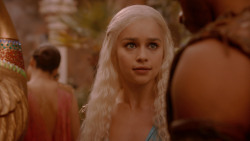 extant_GameOfThrones_2x05-TheGhostOfHarrenhal_3568