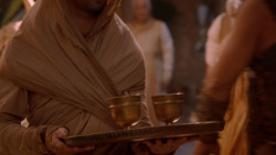 extant_GameOfThrones_2x05-TheGhostOfHarrenhal_3577