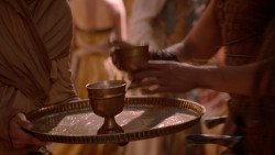 extant_GameOfThrones_2x05-TheGhostOfHarrenhal_3580