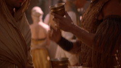 extant_GameOfThrones_2x05-TheGhostOfHarrenhal_3581