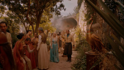 extant_GameOfThrones_2x05-TheGhostOfHarrenhal_3588