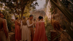 extant_GameOfThrones_2x05-TheGhostOfHarrenhal_3594