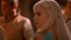 extant_GameOfThrones_2x05-TheGhostOfHarrenhal_3599