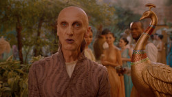 extant_GameOfThrones_2x05-TheGhostOfHarrenhal_3612