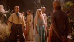 extant_GameOfThrones_2x05-TheGhostOfHarrenhal_3614