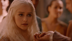 extant_GameOfThrones_2x05-TheGhostOfHarrenhal_3637