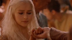 extant_GameOfThrones_2x05-TheGhostOfHarrenhal_3648