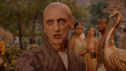 extant_GameOfThrones_2x05-TheGhostOfHarrenhal_3649
