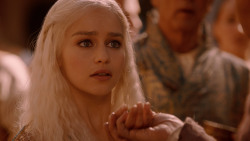 extant_GameOfThrones_2x05-TheGhostOfHarrenhal_3667