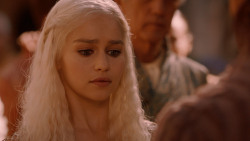 extant_GameOfThrones_2x05-TheGhostOfHarrenhal_3690