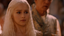 extant_GameOfThrones_2x05-TheGhostOfHarrenhal_3693