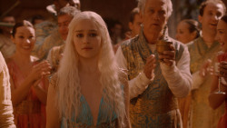 extant_GameOfThrones_2x05-TheGhostOfHarrenhal_3702