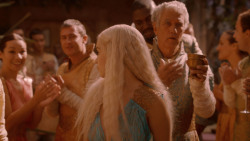 extant_GameOfThrones_2x05-TheGhostOfHarrenhal_3704