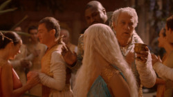 extant_GameOfThrones_2x05-TheGhostOfHarrenhal_3705