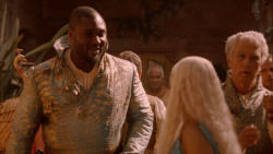 extant_GameOfThrones_2x05-TheGhostOfHarrenhal_3708