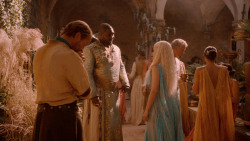 extant_GameOfThrones_2x05-TheGhostOfHarrenhal_3714