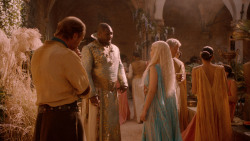 extant_GameOfThrones_2x05-TheGhostOfHarrenhal_3715