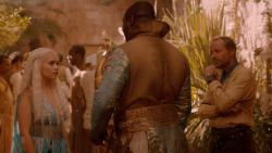 extant_GameOfThrones_2x05-TheGhostOfHarrenhal_3719