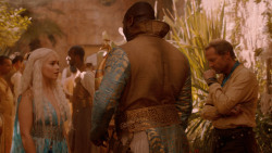 extant_GameOfThrones_2x05-TheGhostOfHarrenhal_3720