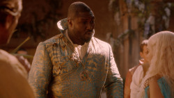 extant_GameOfThrones_2x05-TheGhostOfHarrenhal_3727