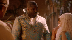 extant_GameOfThrones_2x05-TheGhostOfHarrenhal_3729