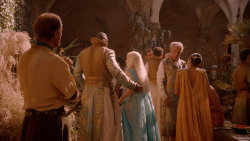 extant_GameOfThrones_2x05-TheGhostOfHarrenhal_3753