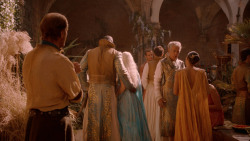 extant_GameOfThrones_2x05-TheGhostOfHarrenhal_3754