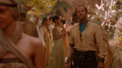 extant_GameOfThrones_2x05-TheGhostOfHarrenhal_3758
