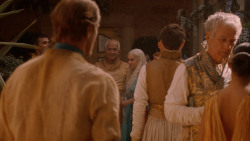 extant_GameOfThrones_2x05-TheGhostOfHarrenhal_3762