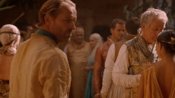 extant_GameOfThrones_2x05-TheGhostOfHarrenhal_3765