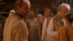 extant_GameOfThrones_2x05-TheGhostOfHarrenhal_3766