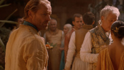 extant_GameOfThrones_2x05-TheGhostOfHarrenhal_3767