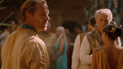 extant_GameOfThrones_2x05-TheGhostOfHarrenhal_3778