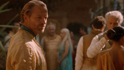 extant_GameOfThrones_2x05-TheGhostOfHarrenhal_3783