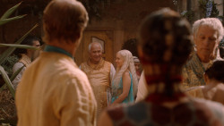 extant_GameOfThrones_2x05-TheGhostOfHarrenhal_3796