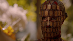 extant_GameOfThrones_2x05-TheGhostOfHarrenhal_3824