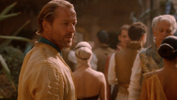 extant_GameOfThrones_2x05-TheGhostOfHarrenhal_3828
